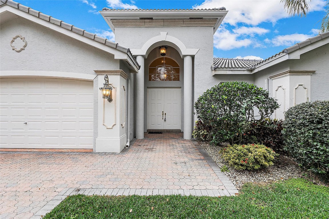 Valencia Isles 02 - Residential