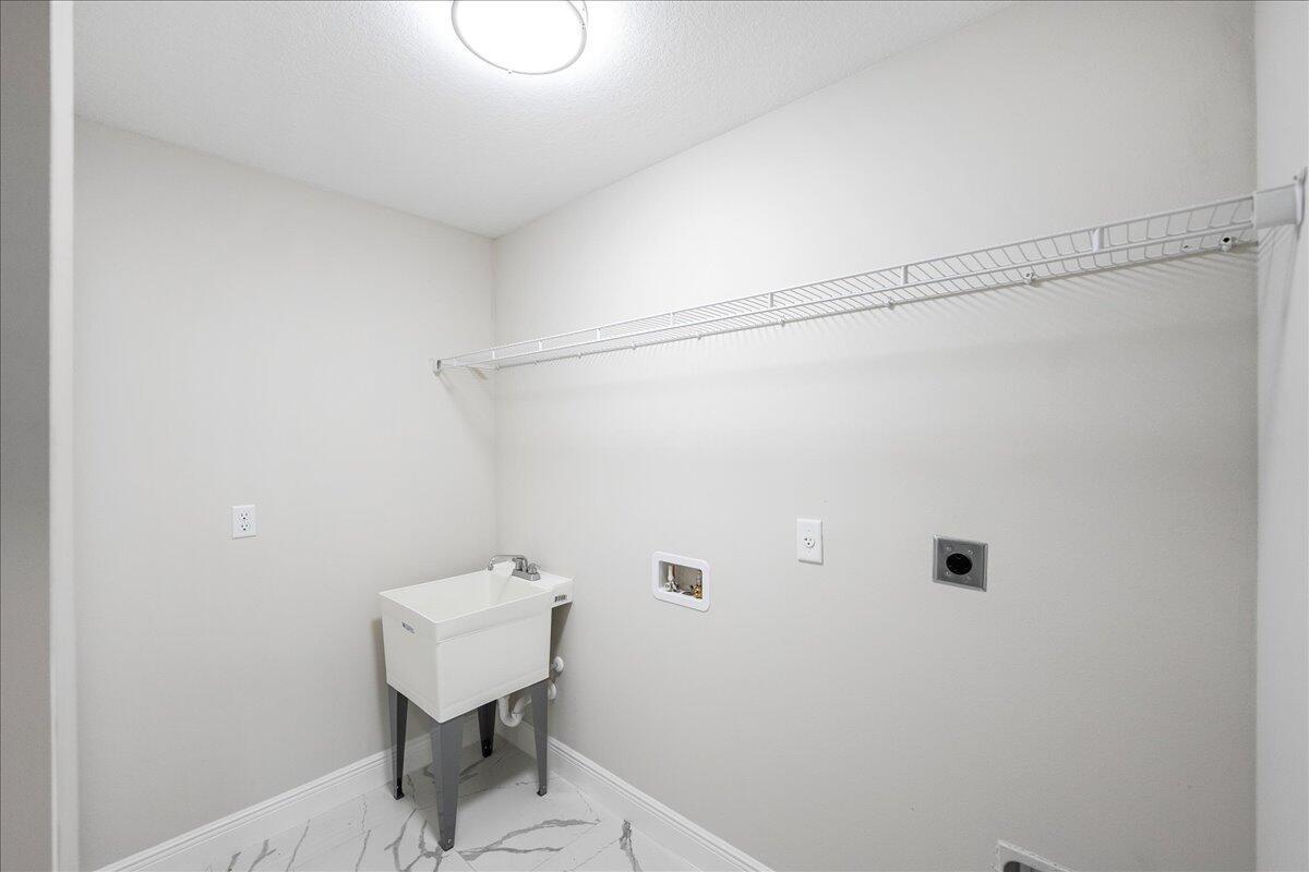 Port St Lucie, Florida 34953, United States, 4 Bedrooms Bedrooms, ,4 BathroomsBathrooms,Residential,Active,209599