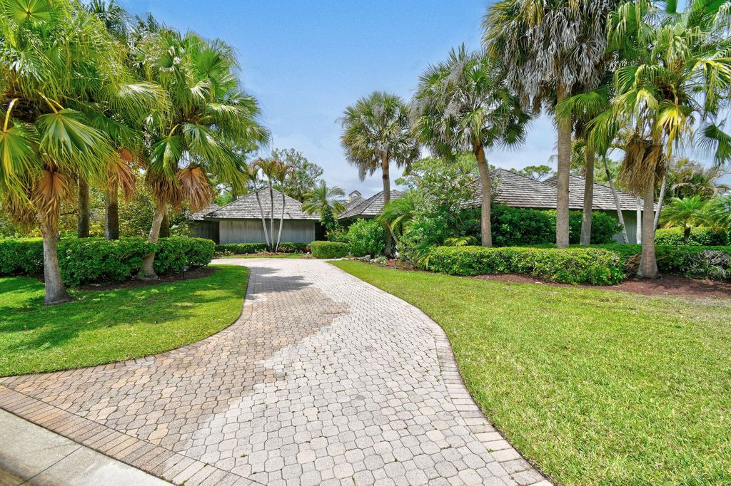 Photo of 6980 SE Winged Foot Drive, Stuart, FL 34997 (MLS # B26025588)