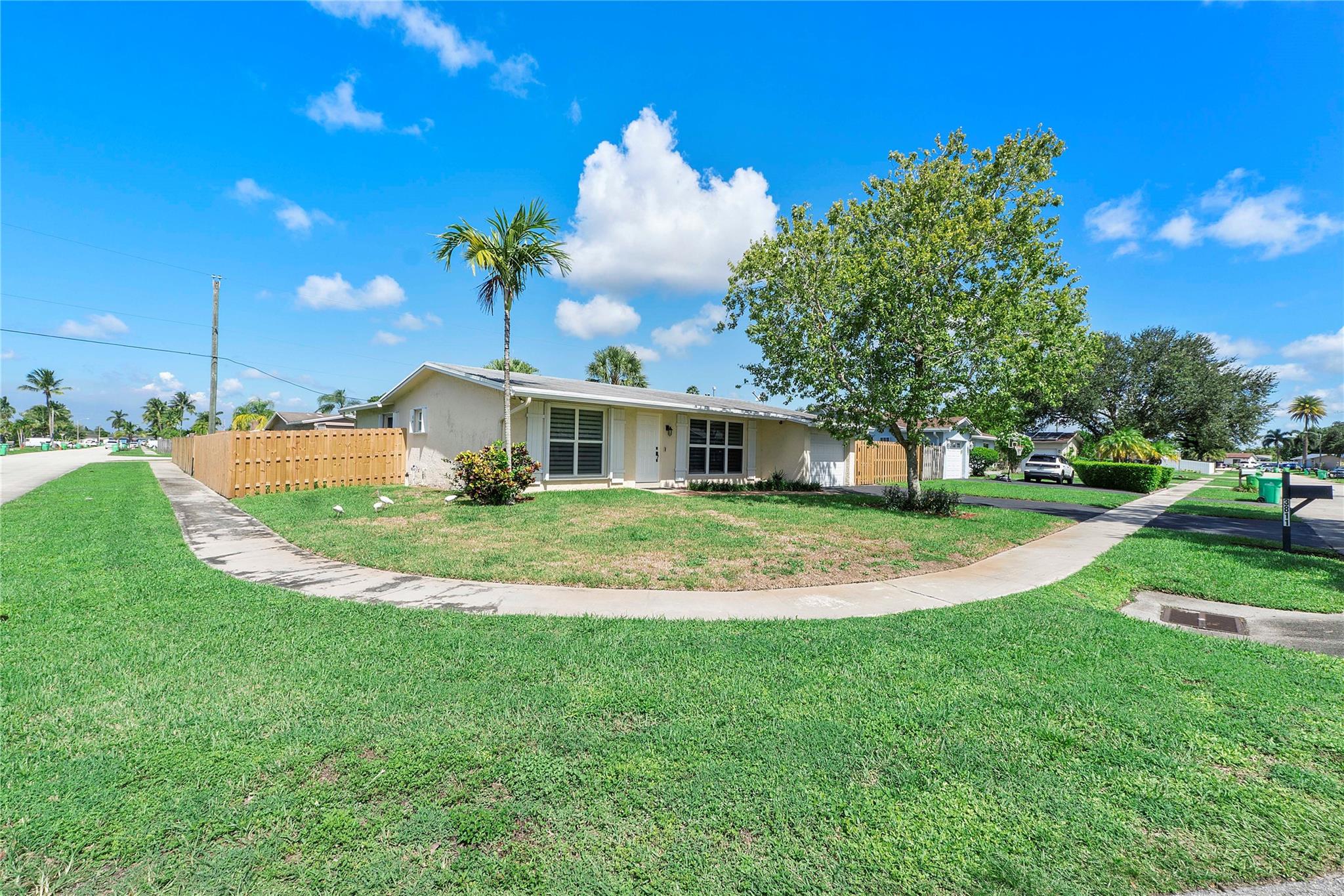 3811 NW 113th Ave