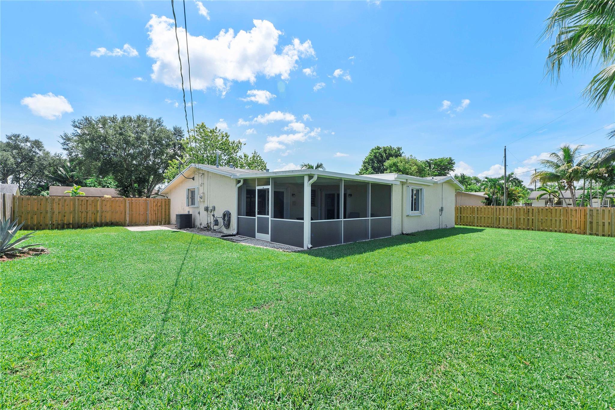 Sunrise Golf Village Sec - Residential