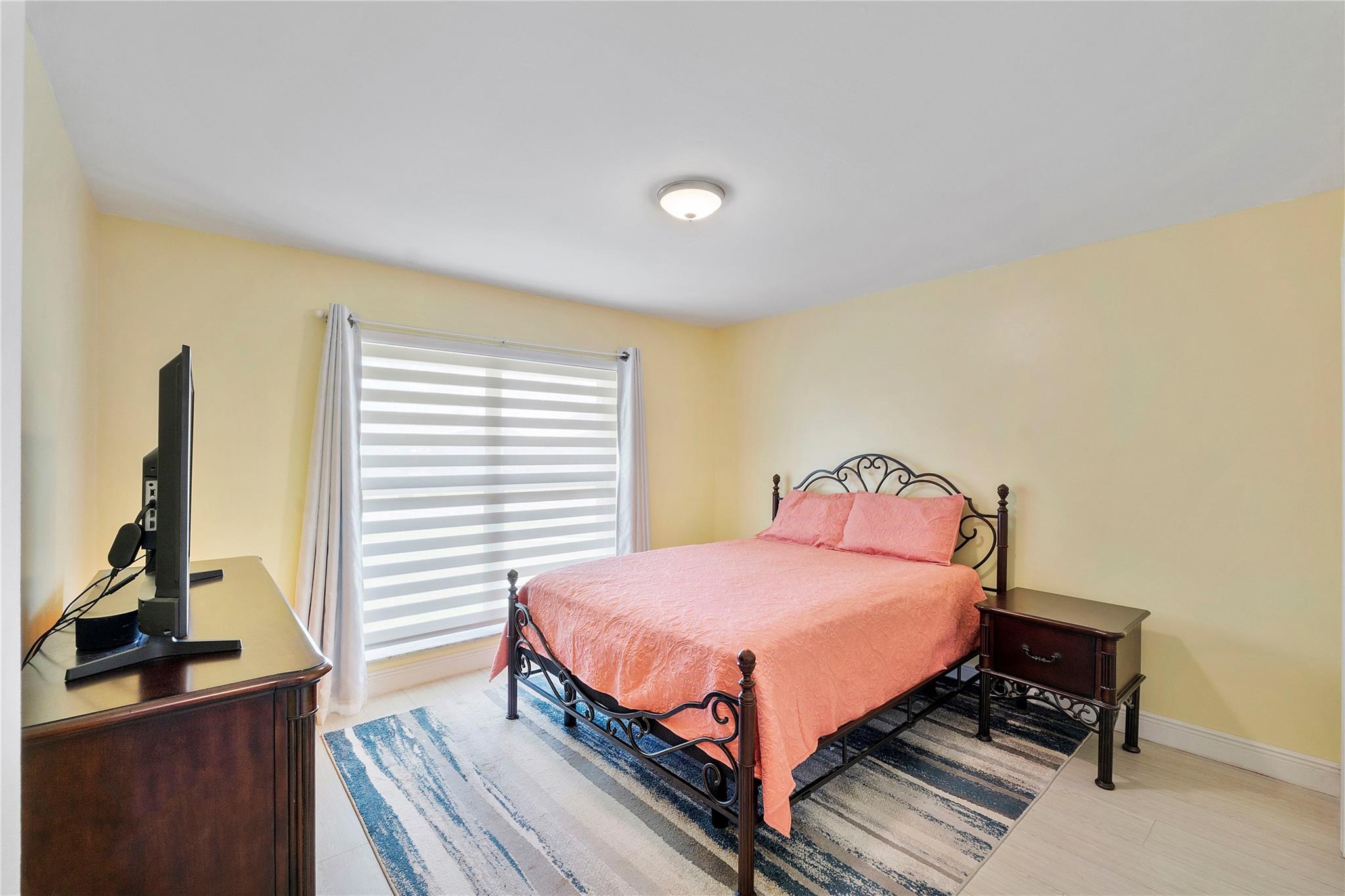Sunrise Golf Village Sec - Residential