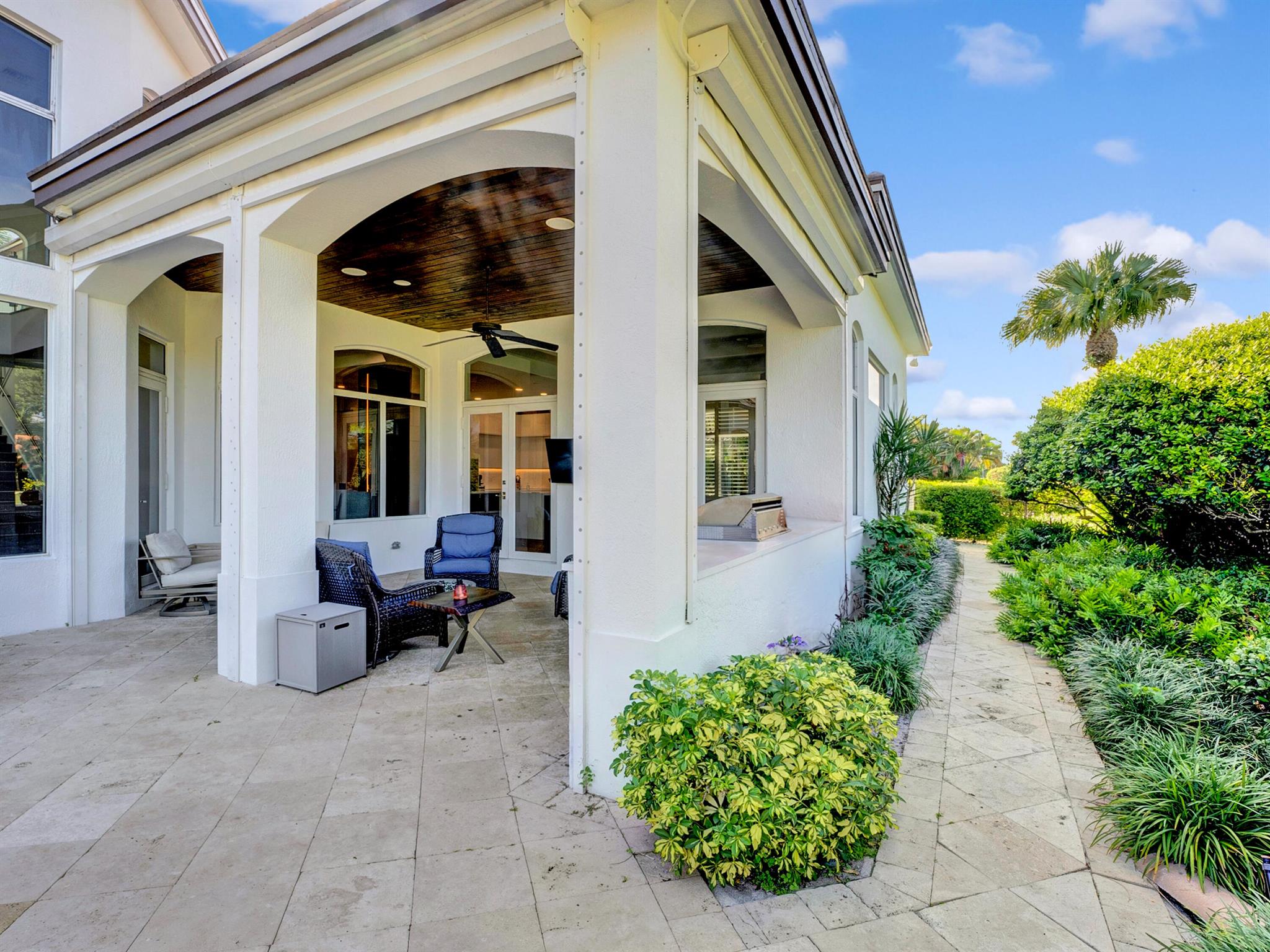 Delaire Country Club - Residential