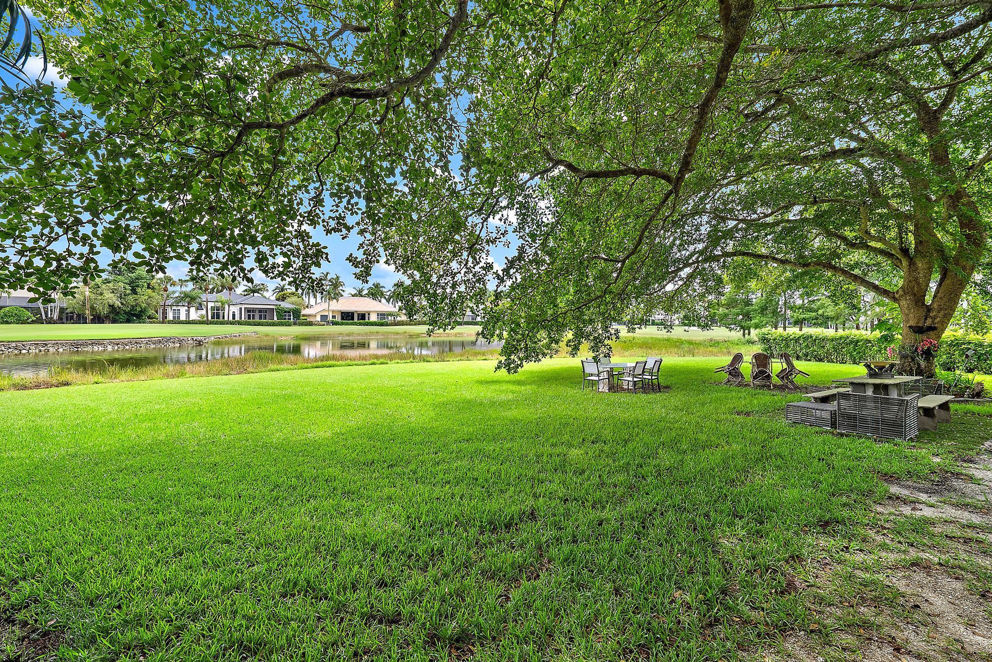 IBIS GOLF AND COUNTRY CLU - Residential