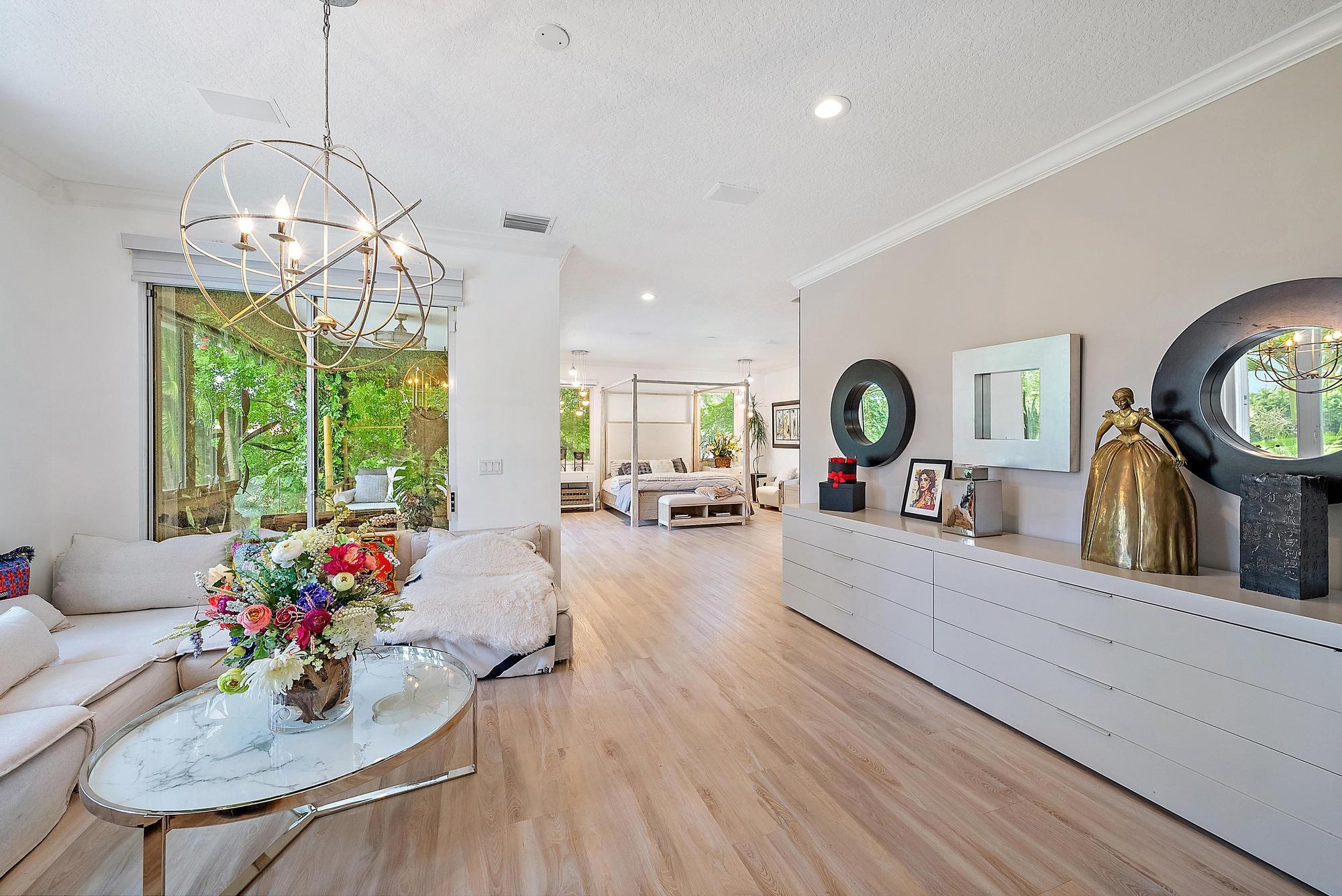 IBIS GOLF AND COUNTRY CLU - Residential