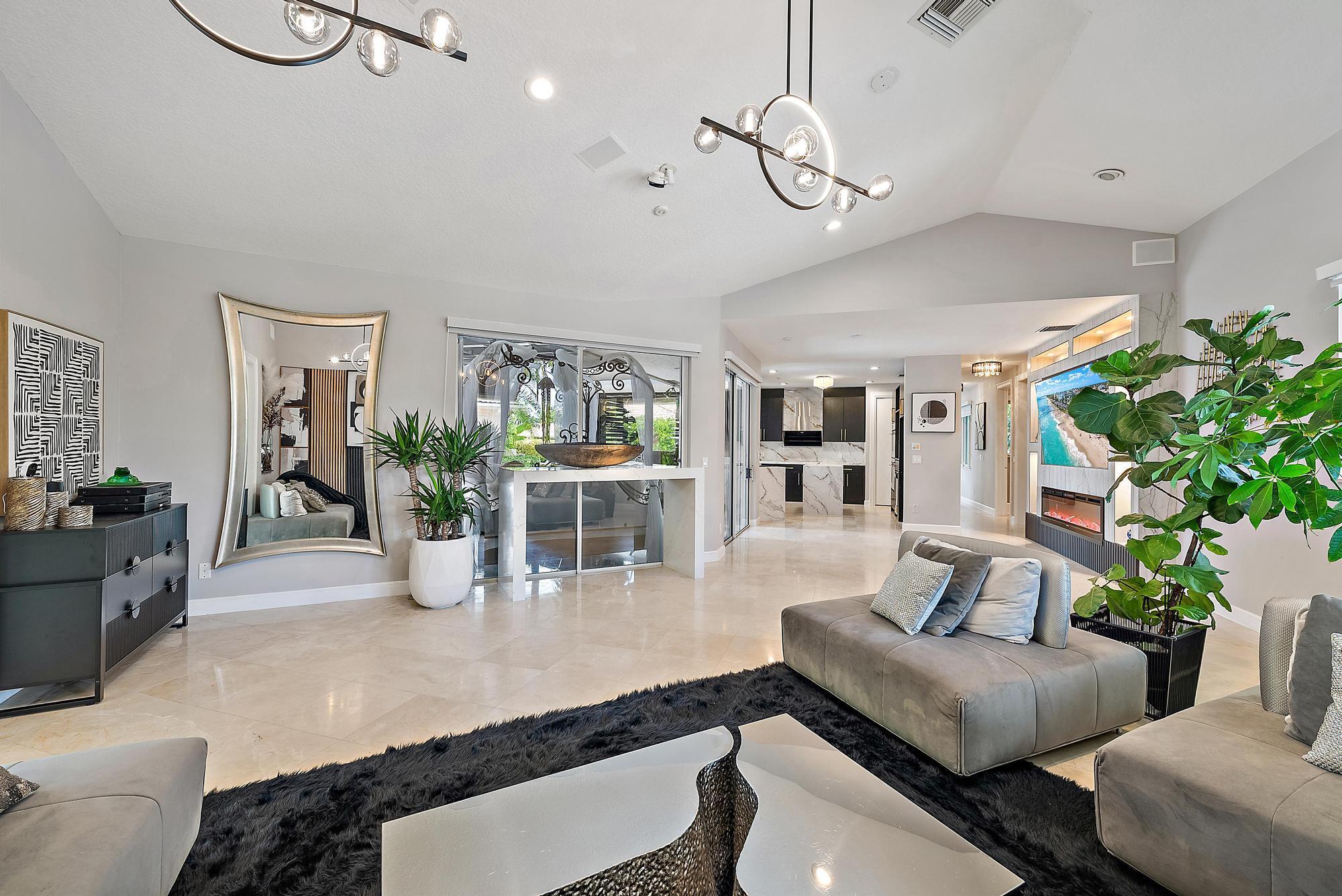 IBIS GOLF AND COUNTRY CLU - Residential