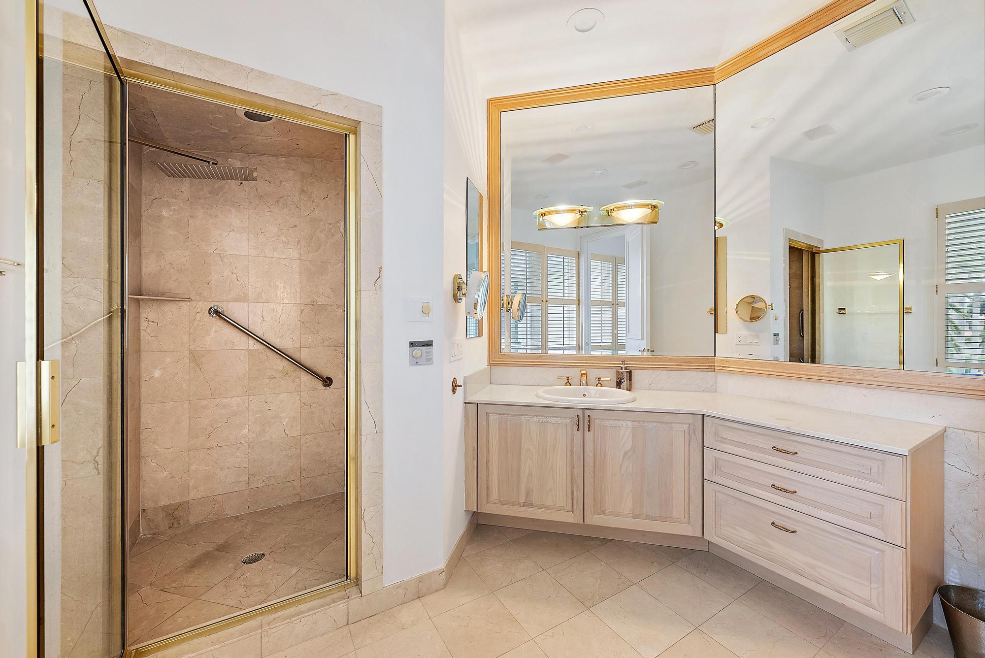 IBIS GOLF AND COUNTRY CLU - Residential