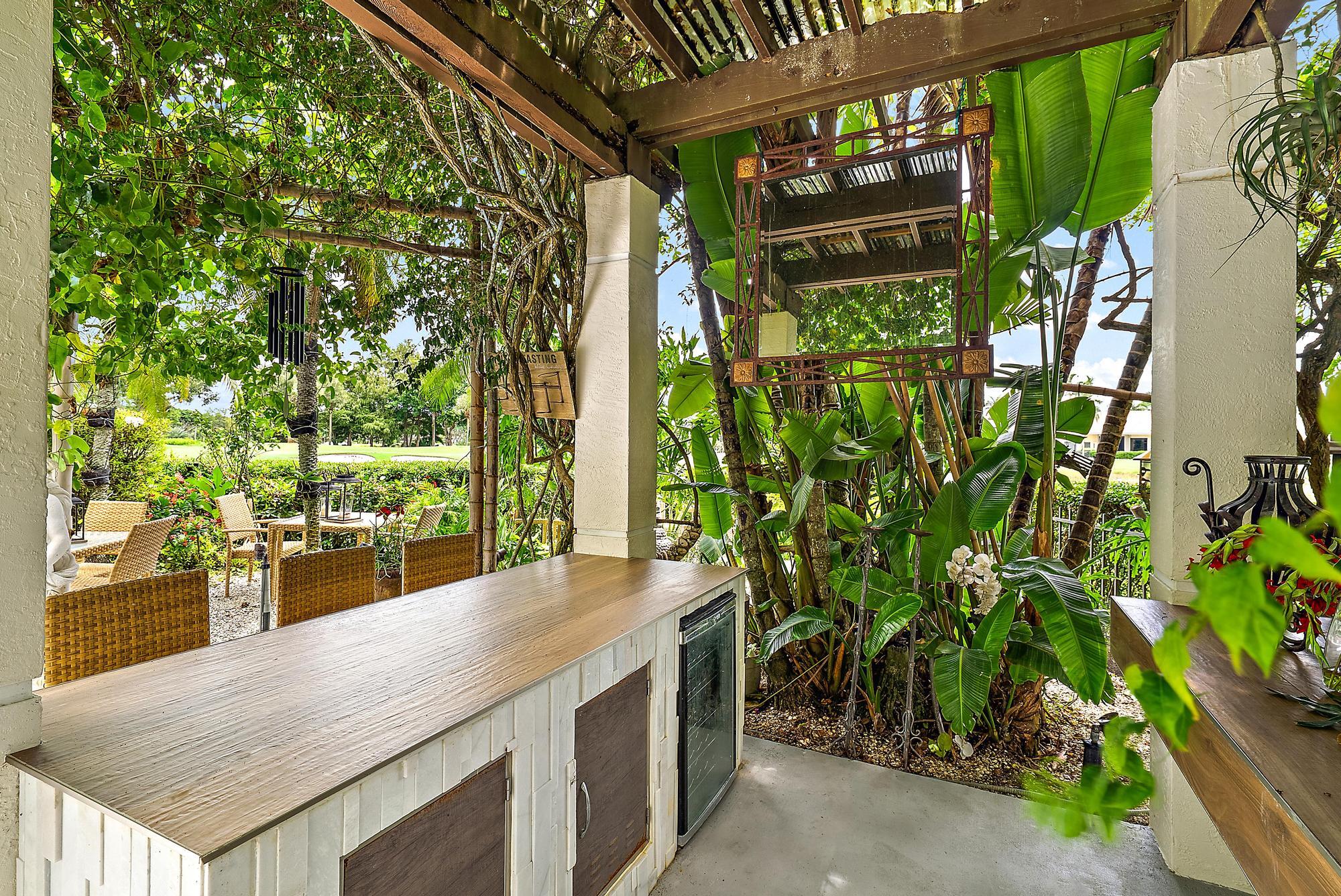 IBIS GOLF AND COUNTRY CLU - Residential