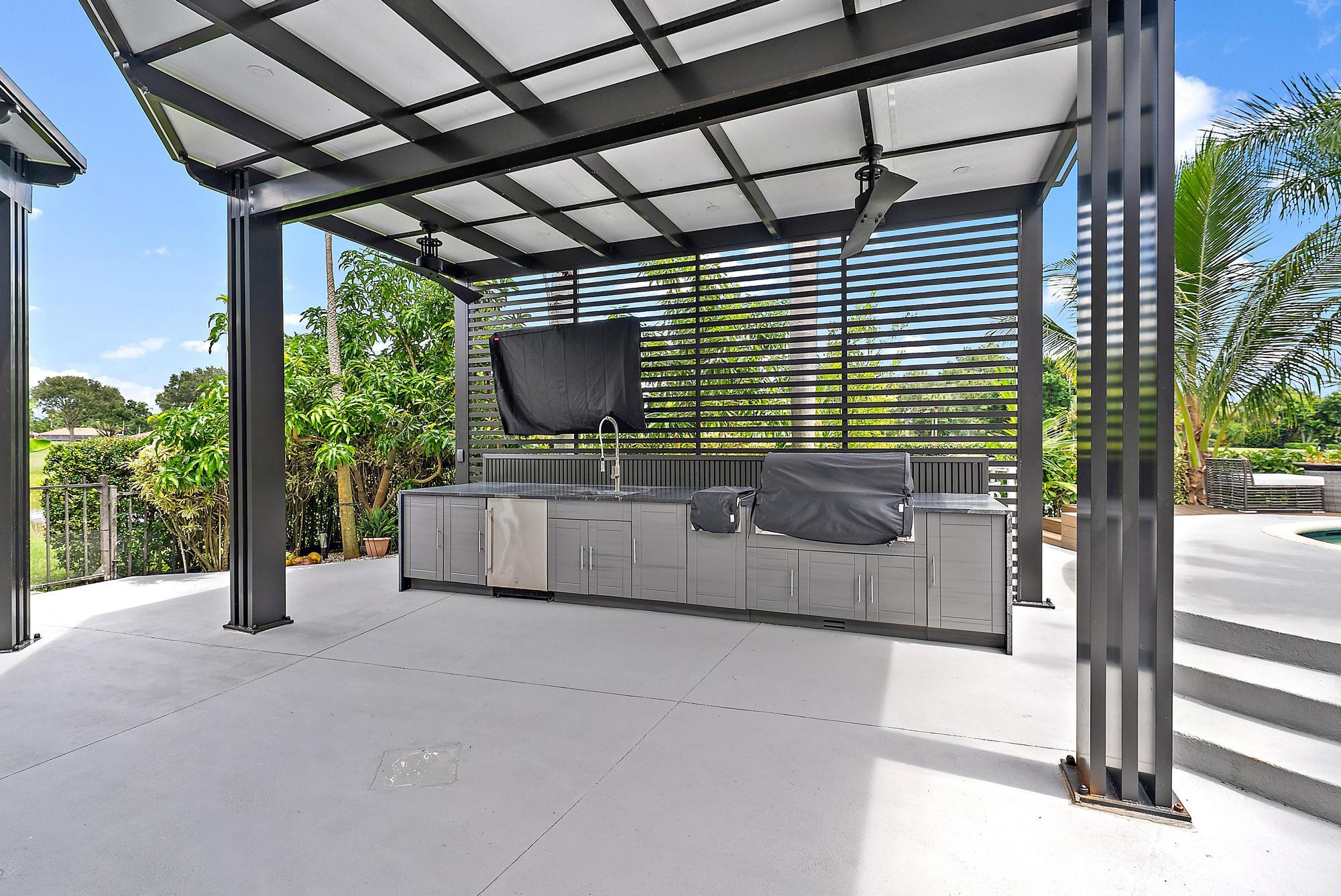 IBIS GOLF AND COUNTRY CLU - Residential