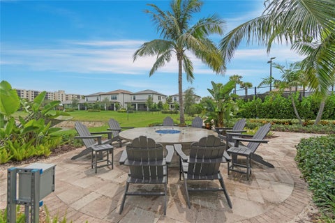 Tiny photo for 4566 Silverwood Lane N, Oakland Park, FL 33309 (MLS # B26082529)