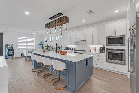 Tiny photo for 4566 Silverwood Lane N, Oakland Park, FL 33309 (MLS # B26082529)