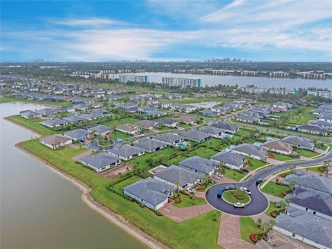 Tiny photo for 4566 Silverwood Lane N, Oakland Park, FL 33309 (MLS # B26082529)