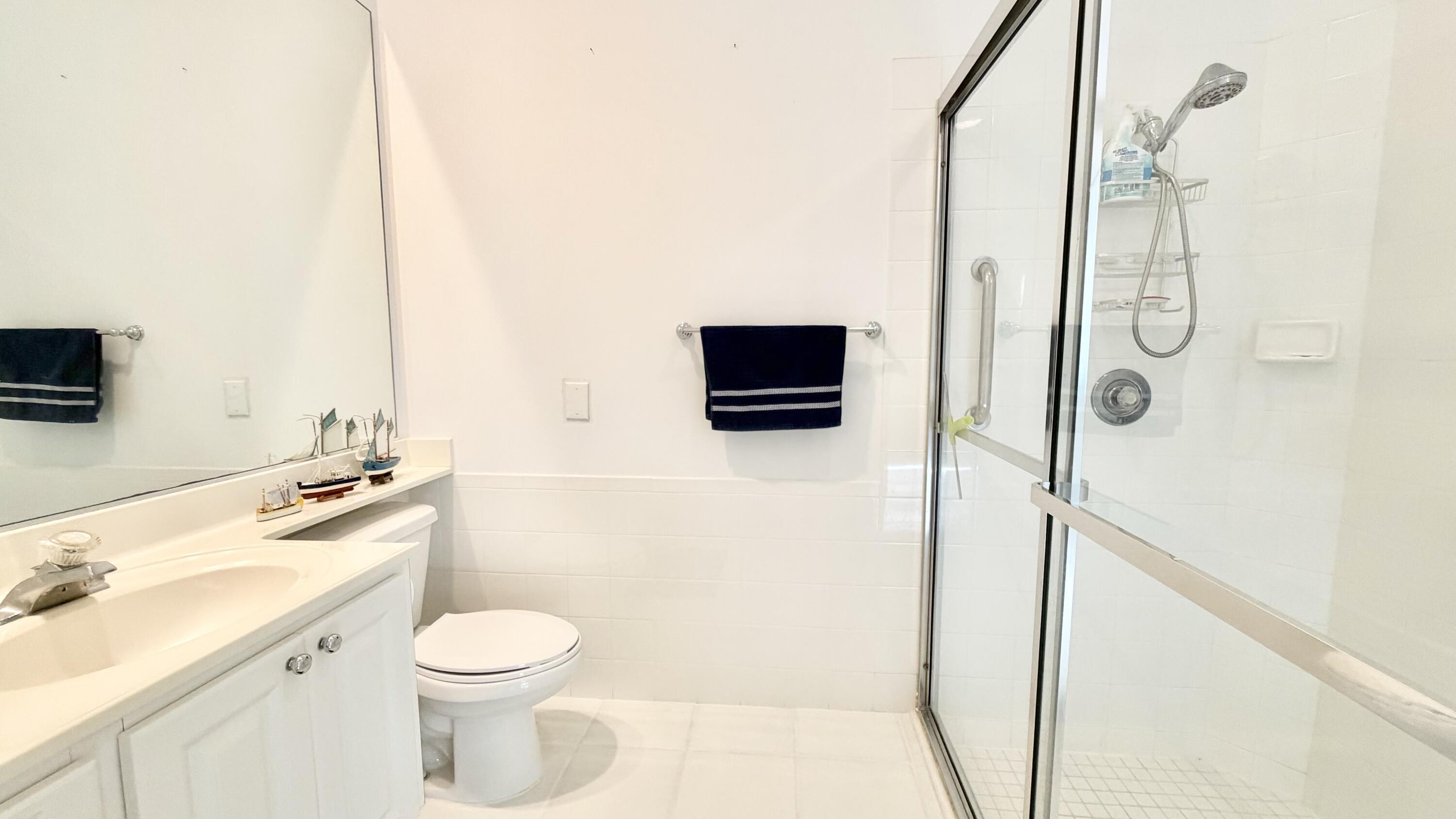 RIVERWALK 3 - Residential