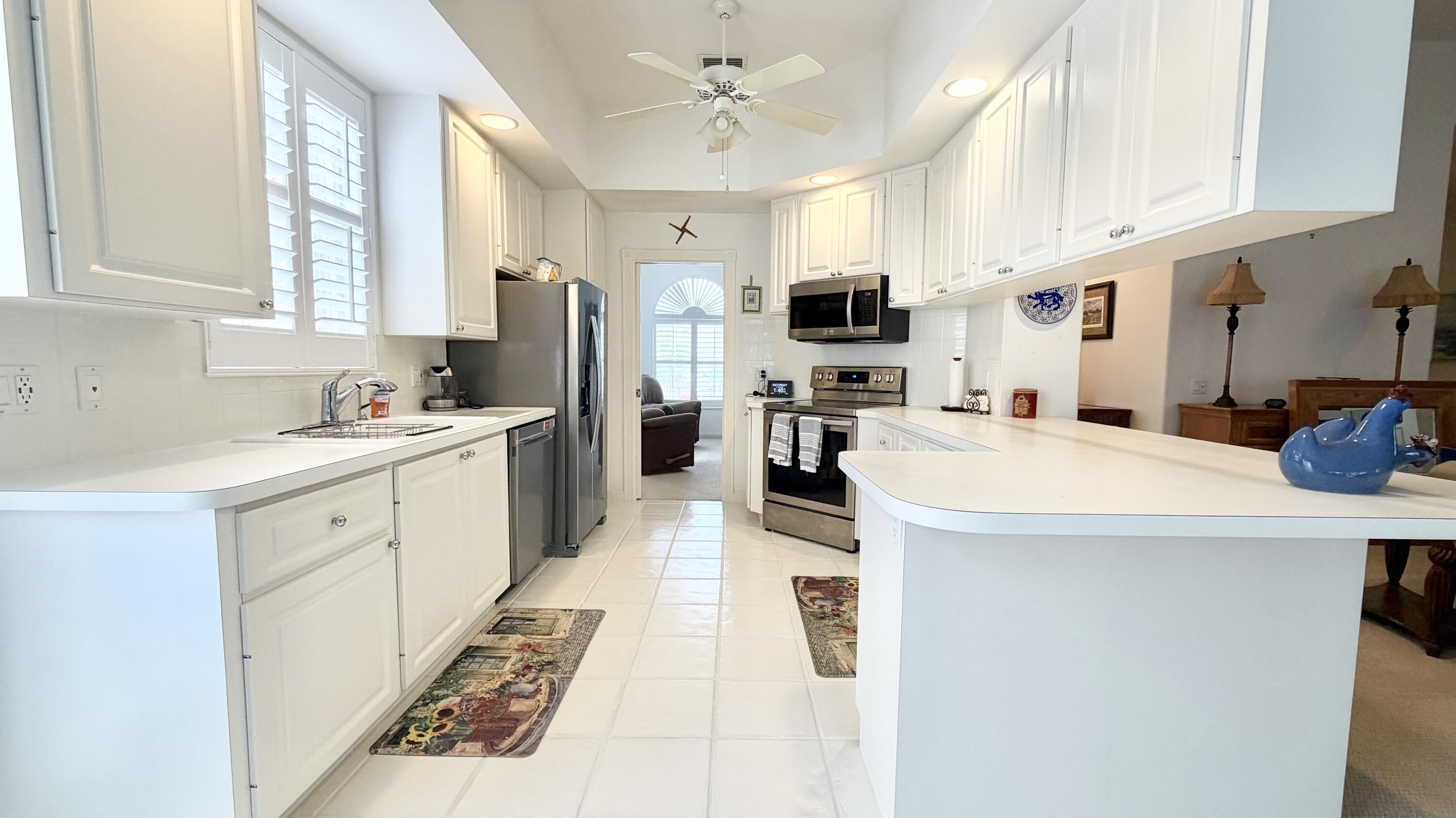 RIVERWALK 3 - Residential