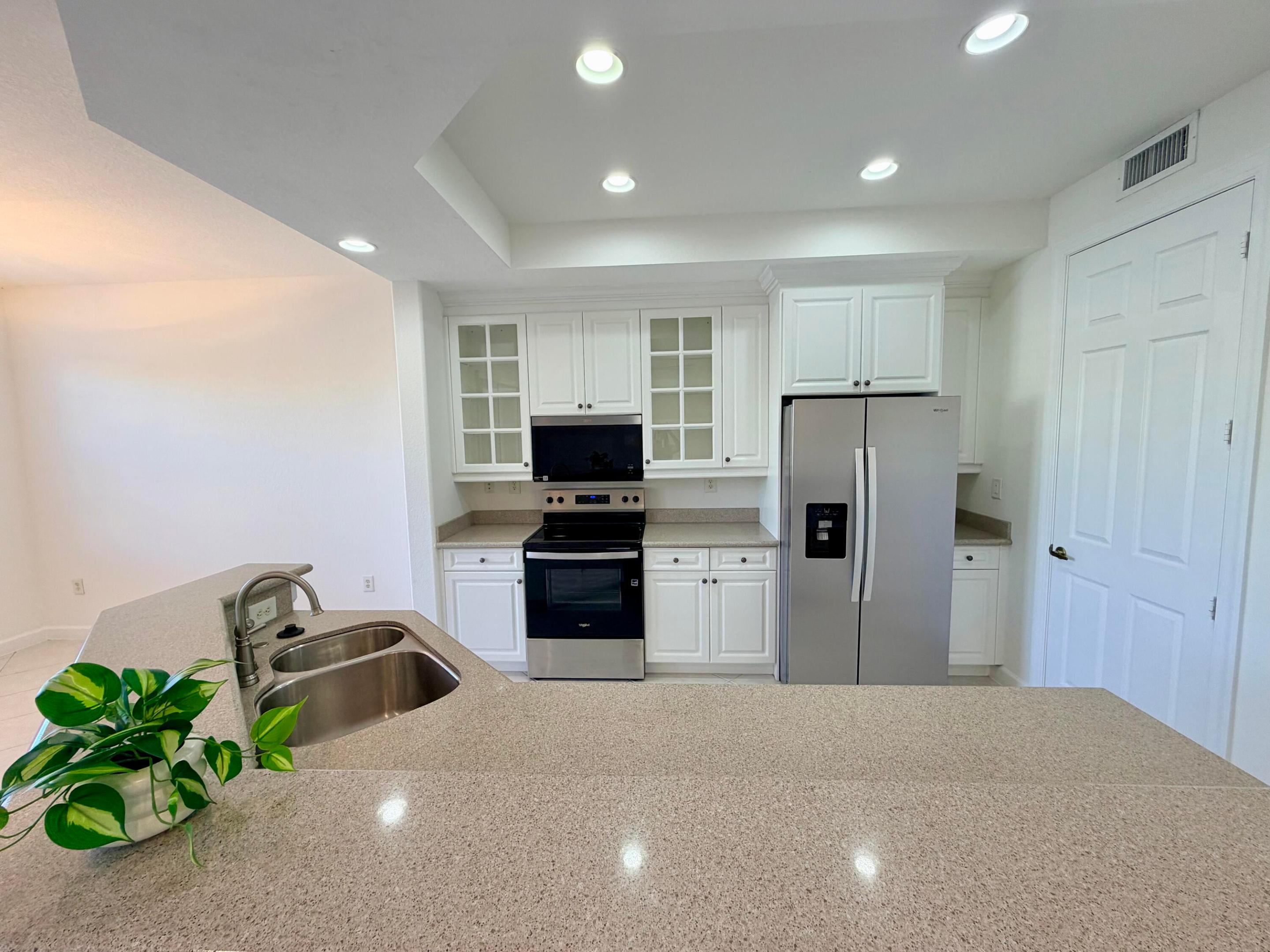 CYPRESS POINTE III AT HERON BAY - Residential Lease