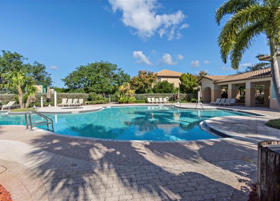 CYPRESS POINTE III AT HERON BAY - Residential Lease