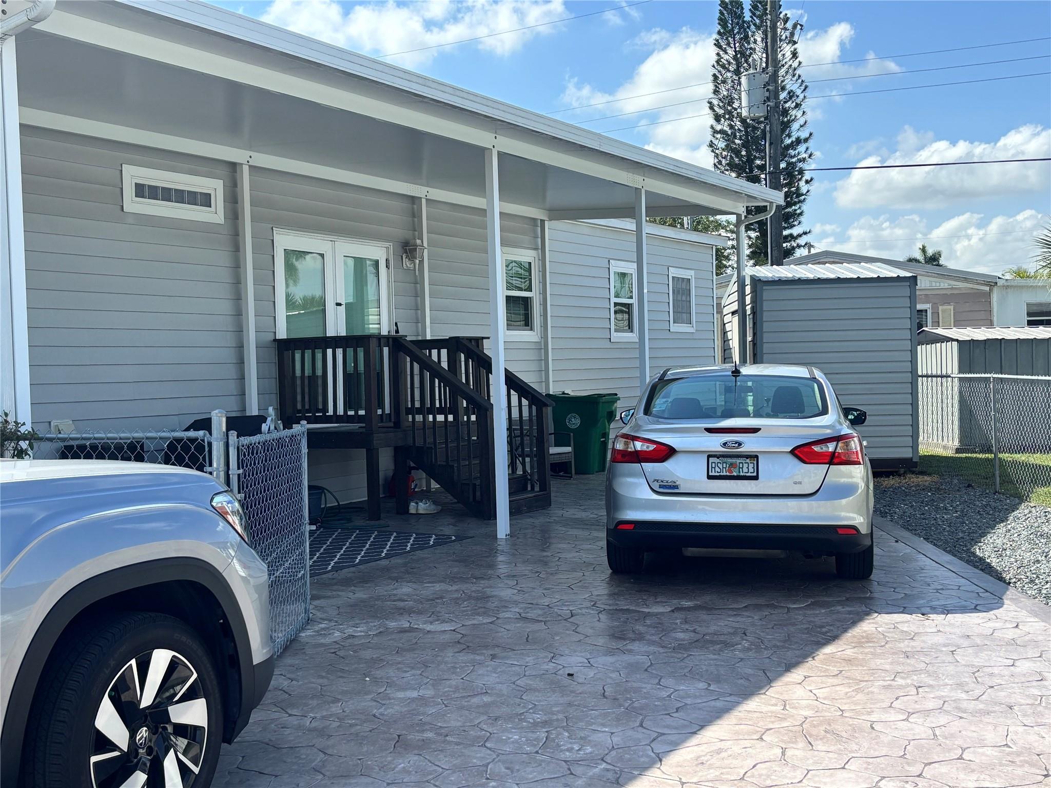 8600 SW 18th Ct