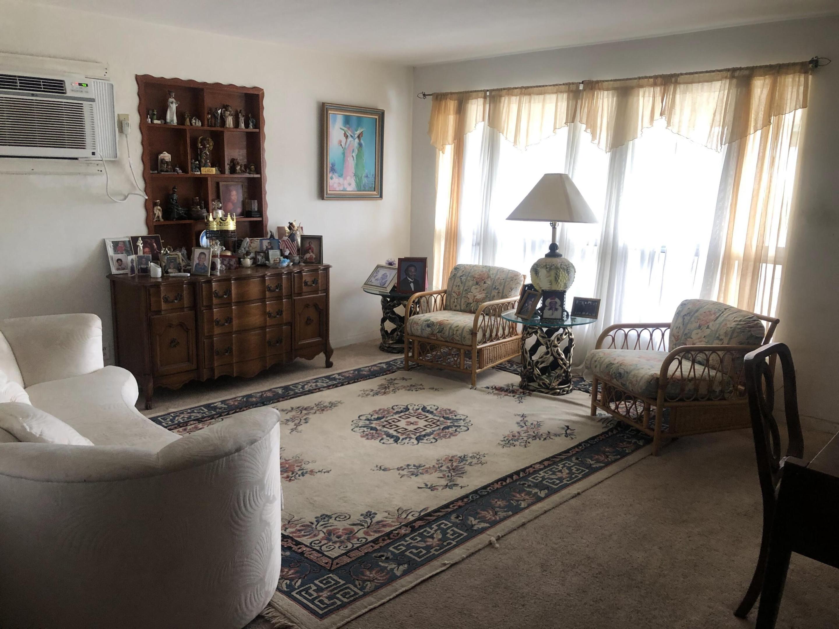 ROOSEVELT ESTATES - Residential