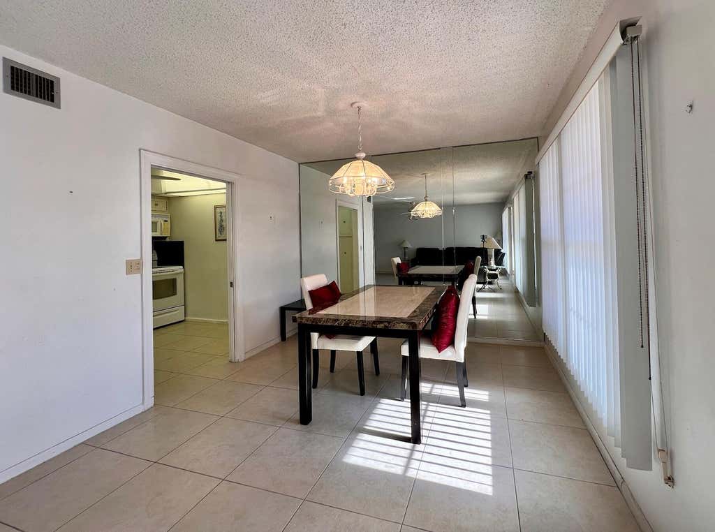 Photo of 213 WELLINGTON L, West Palm Beach, FL 33417 (MLS # B26053596)