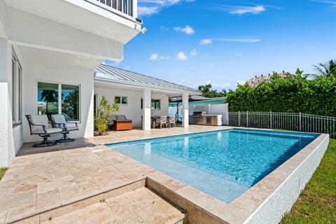 Tiny photo for 120 SE 12th Court, Pompano Beach, FL 33060 (MLS # B26087915)