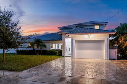 Tiny photo for 120 SE 12th Court, Pompano Beach, FL 33060 (MLS # B26087915)