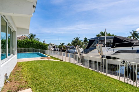 Tiny photo for 120 SE 12th Court, Pompano Beach, FL 33060 (MLS # B26087915)