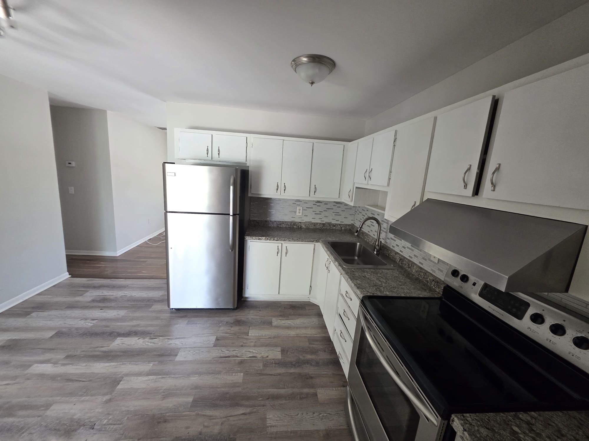 978 Sumter Road W