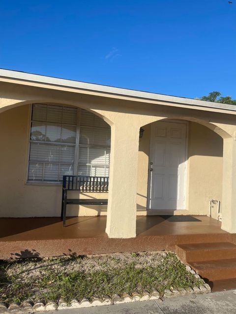 978 Sumter Road W West Palm Beach FL 33415