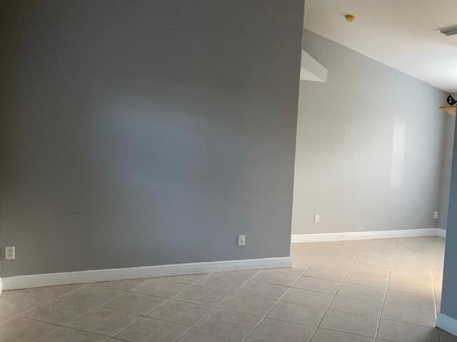 PORT ST LUCIE-SEC 19 - Residential Lease