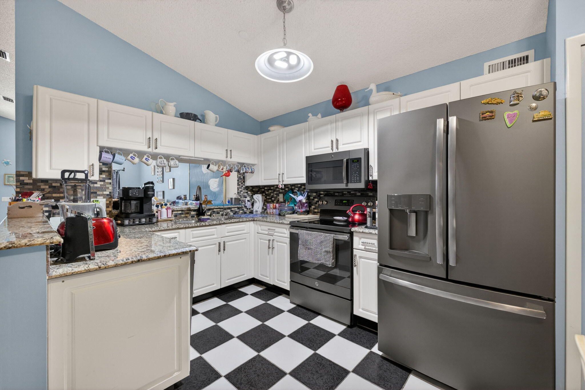 KINGS ISLE PHASE 1 - Residential