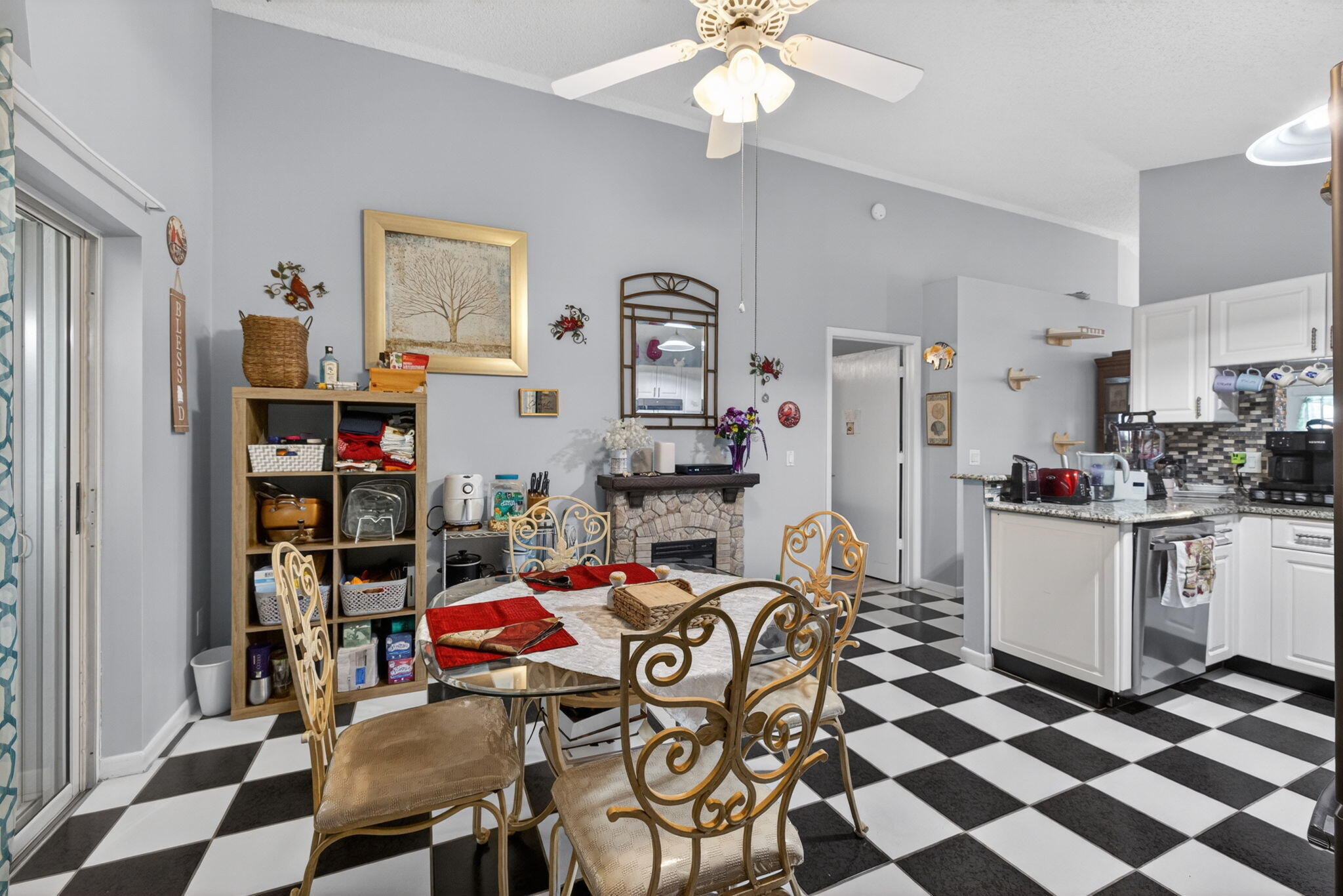 KINGS ISLE PHASE 1 - Residential