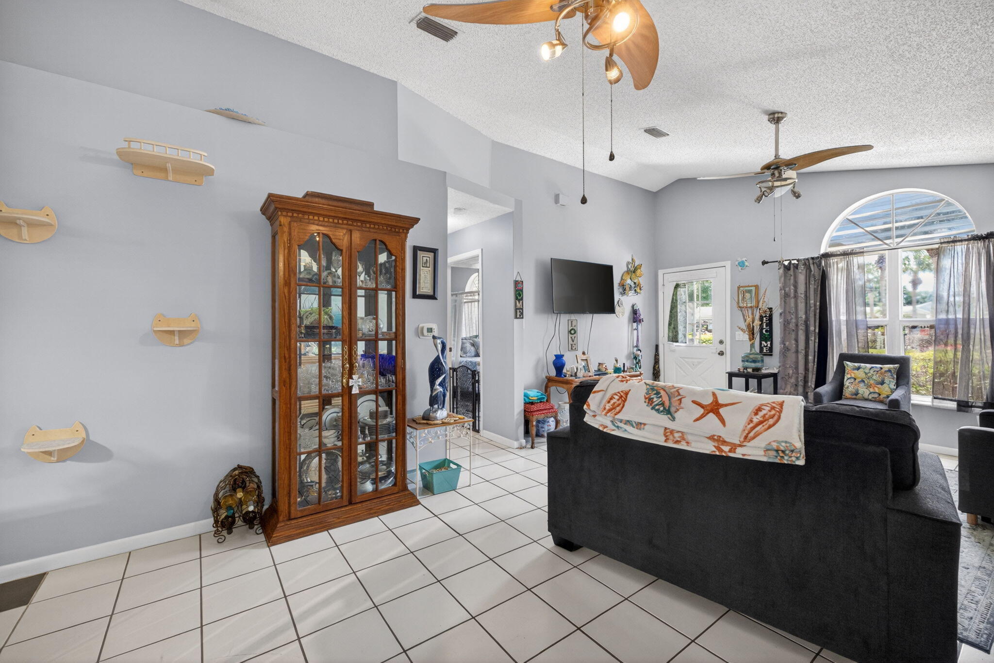 KINGS ISLE PHASE 1 - Residential