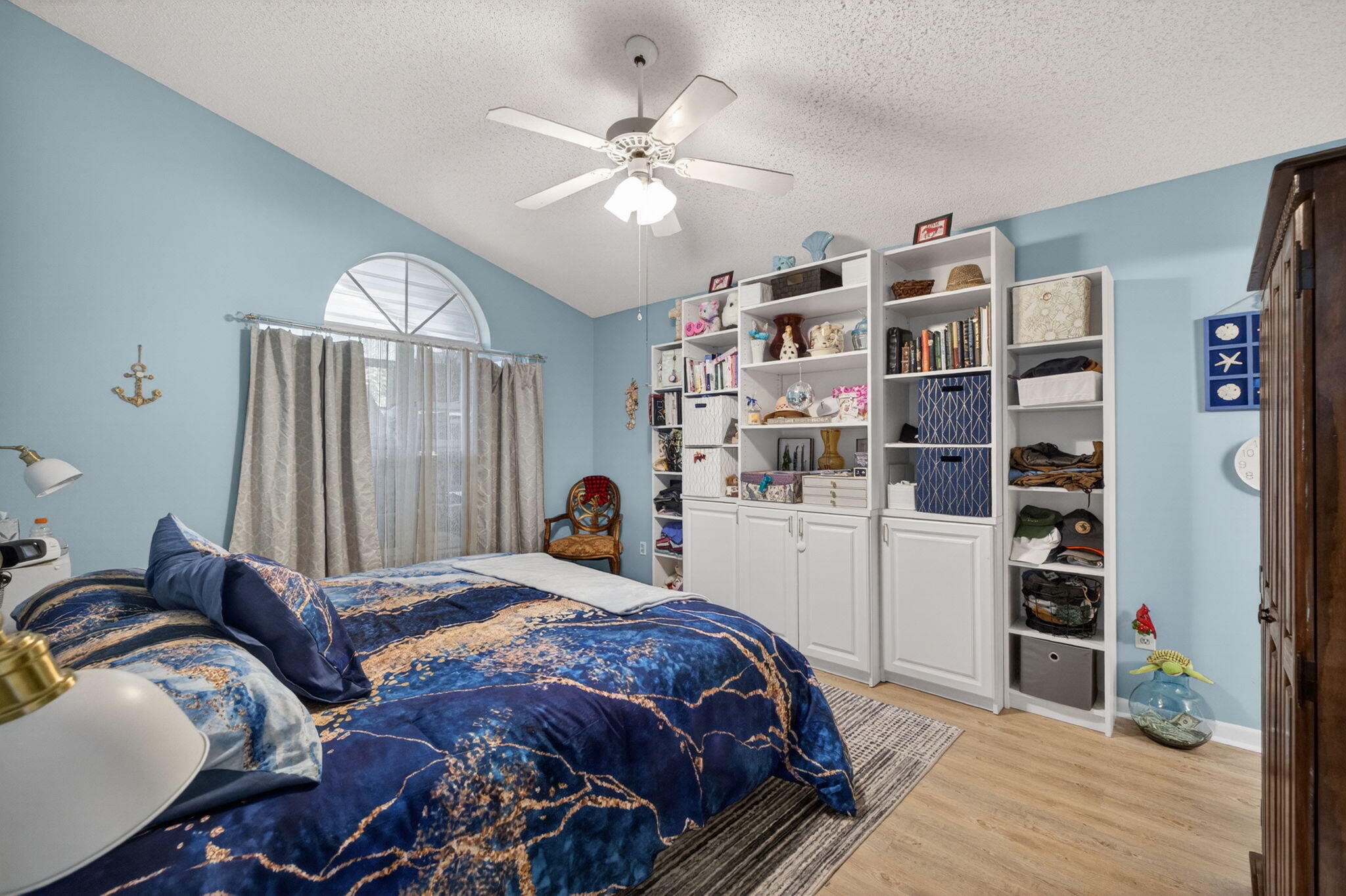 KINGS ISLE PHASE 1 - Residential