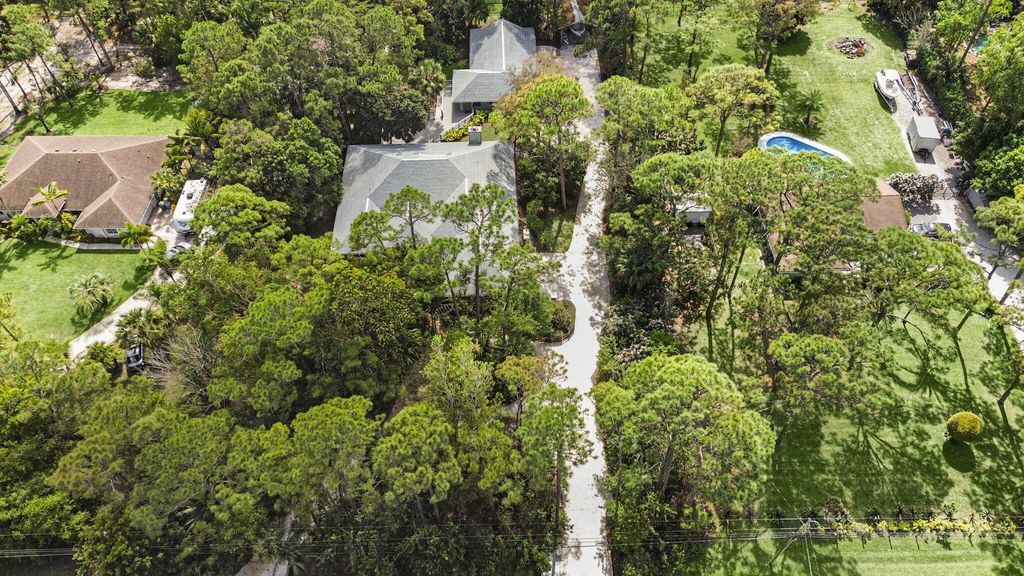 Photo of 12108 165th Road N, Jupiter, FL 33478 (MLS # R11074701)
