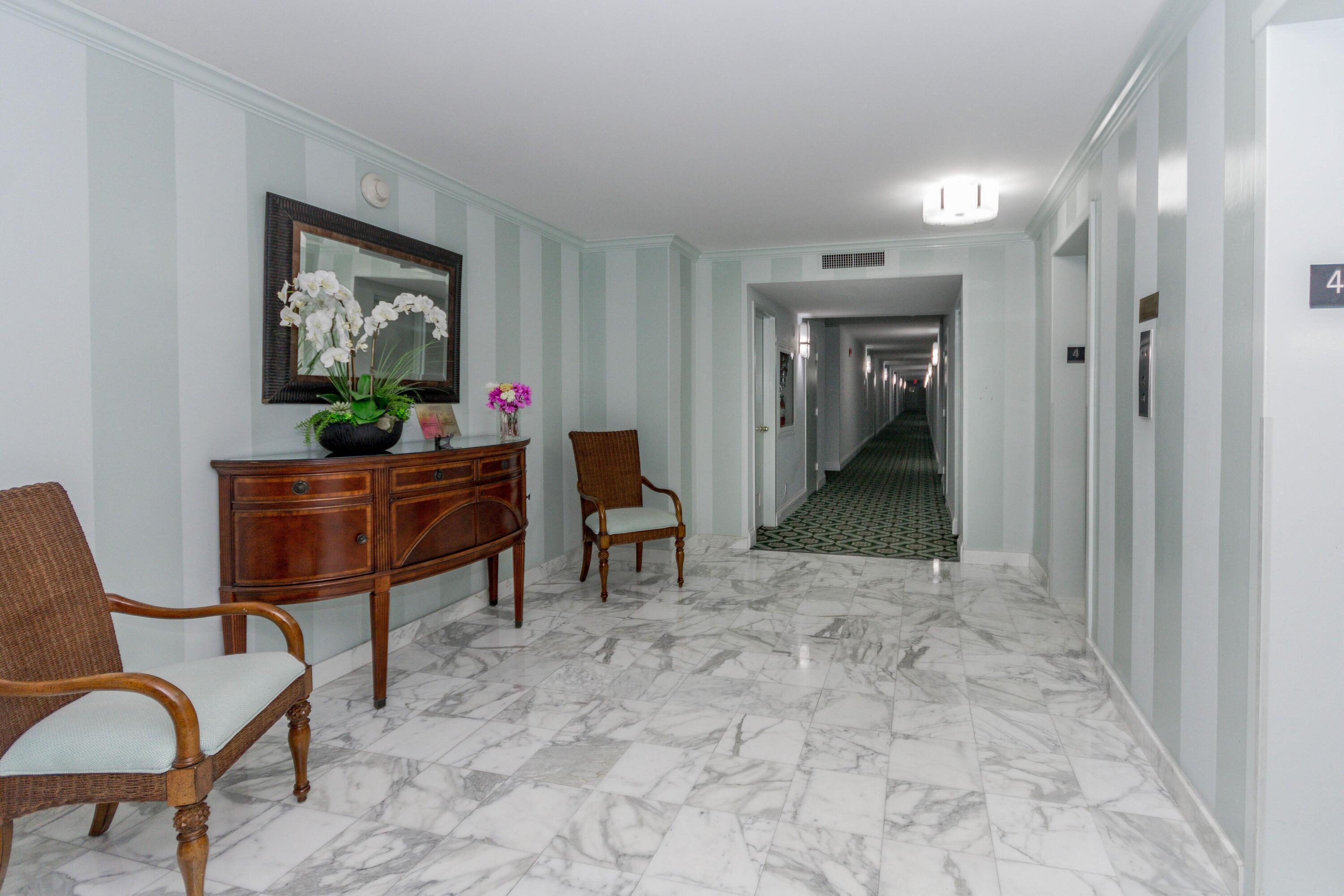 LA PALMA CONDO - Residential Lease