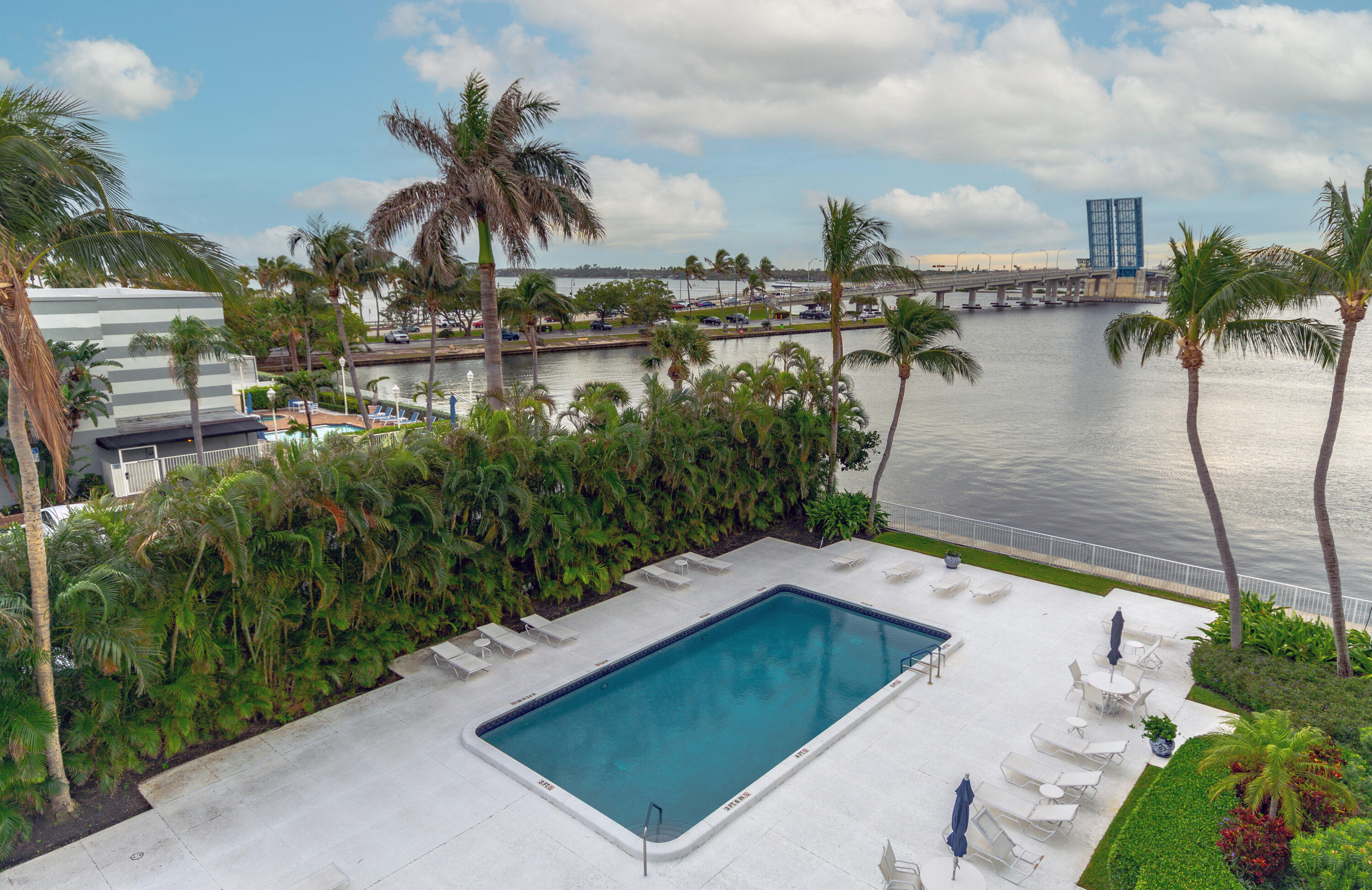 LA PALMA CONDO - Residential Lease