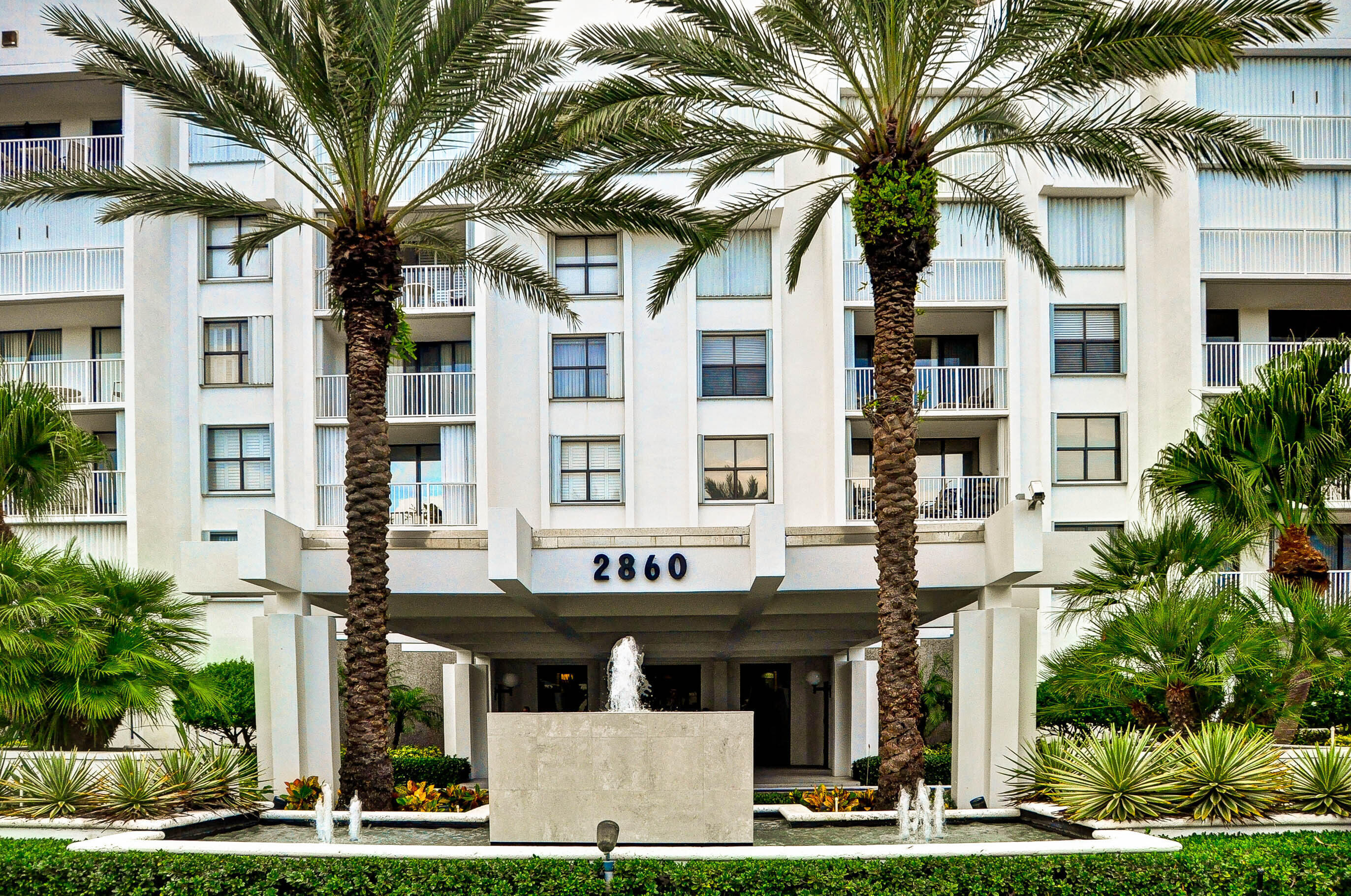 LA PALMA CONDO - Residential Lease