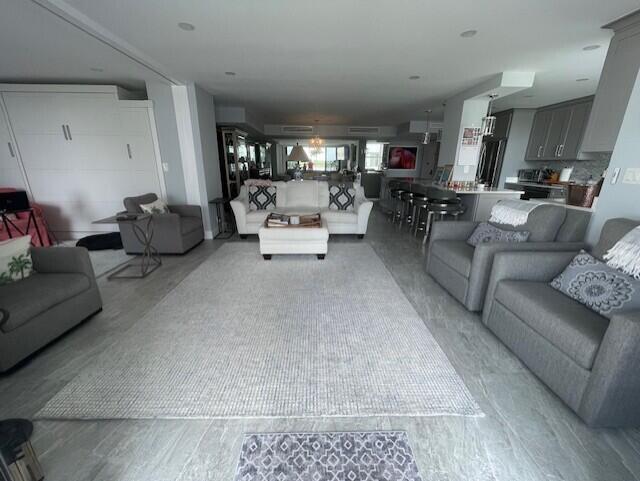 LA PALMA CONDO - Residential Lease
