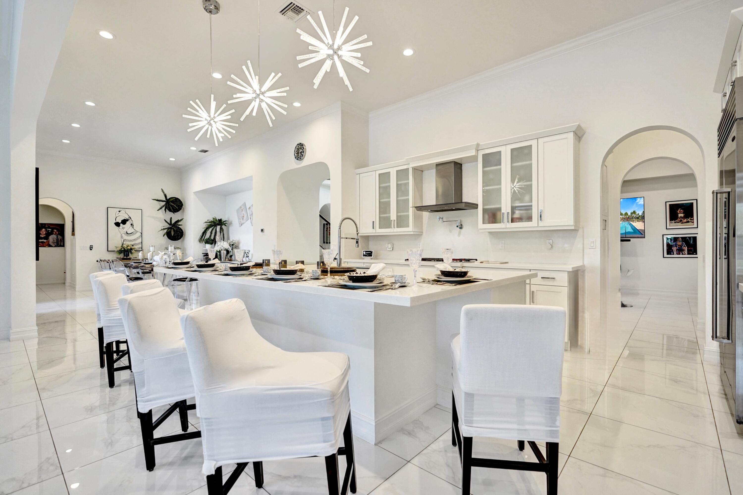 PALM MEADOWS ESTATES - Residential