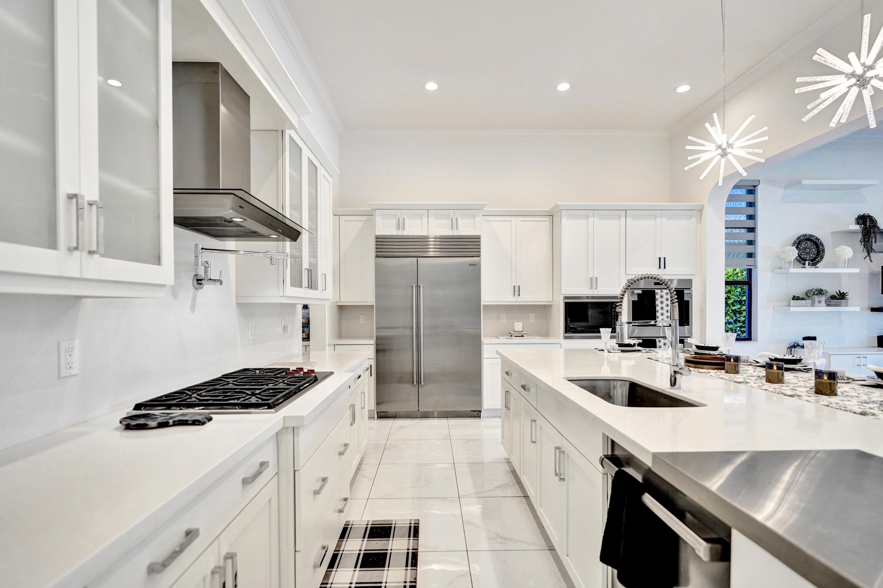 PALM MEADOWS ESTATES - Residential