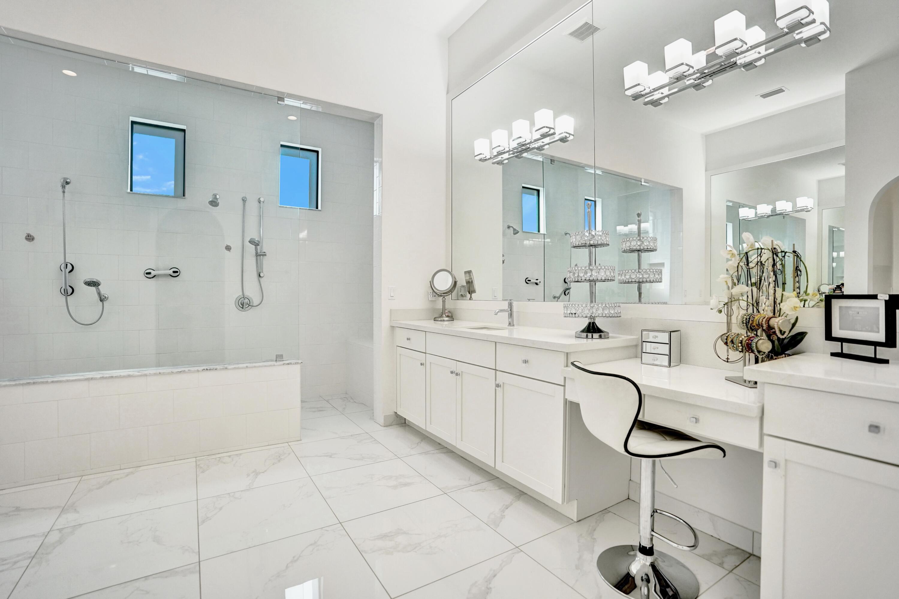 PALM MEADOWS ESTATES - Residential