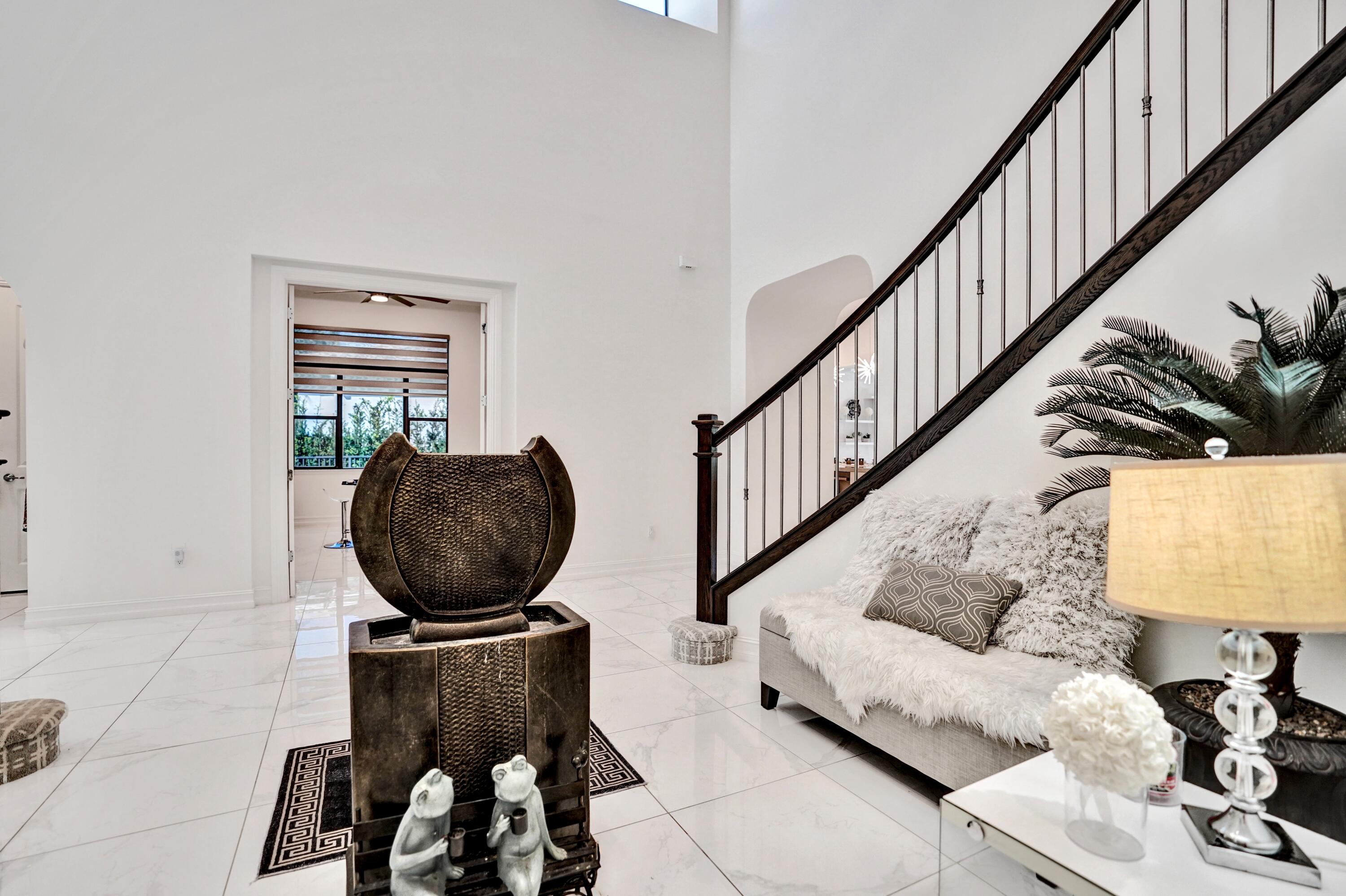 PALM MEADOWS ESTATES - Residential