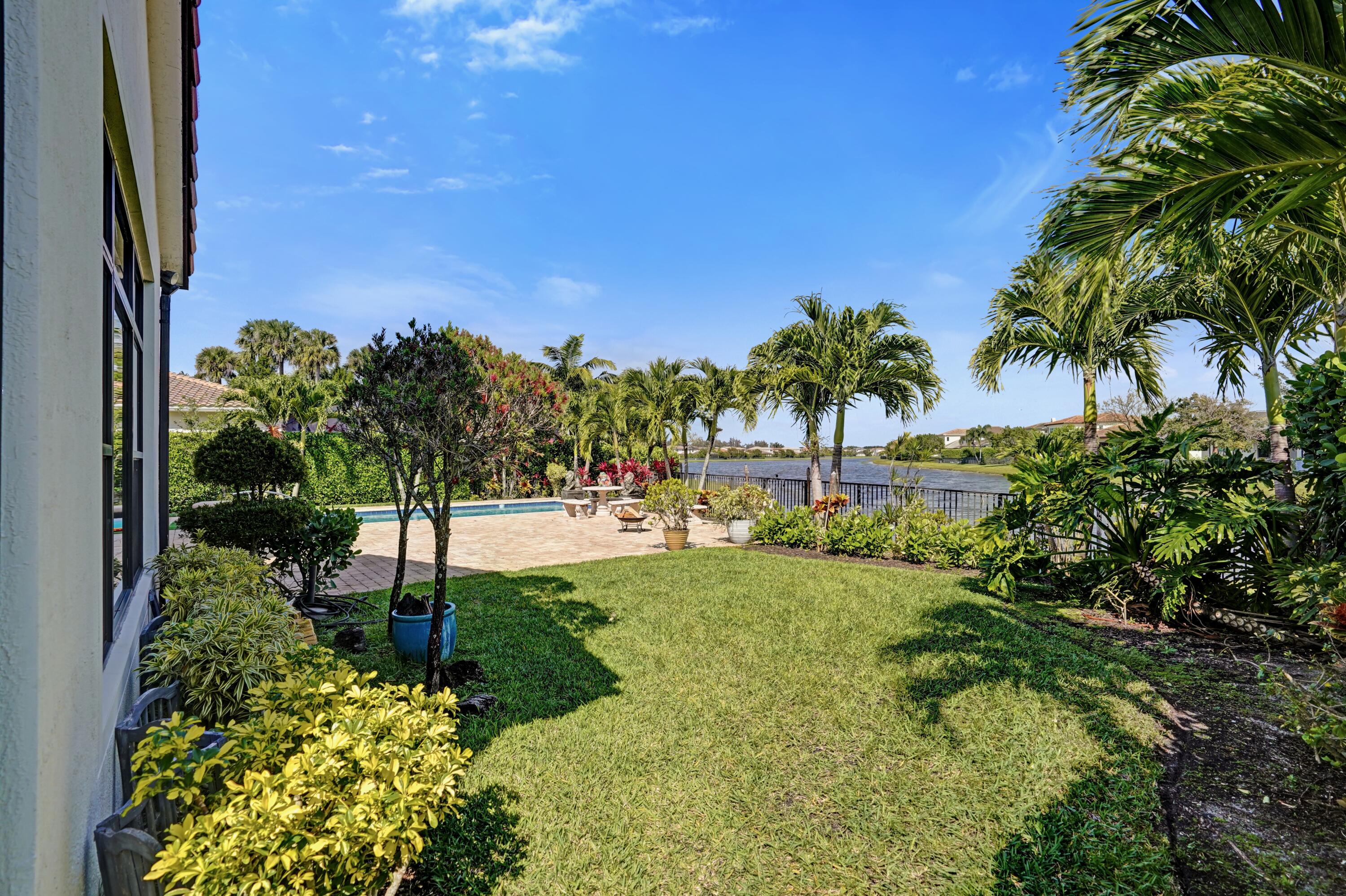 PALM MEADOWS ESTATES - Residential