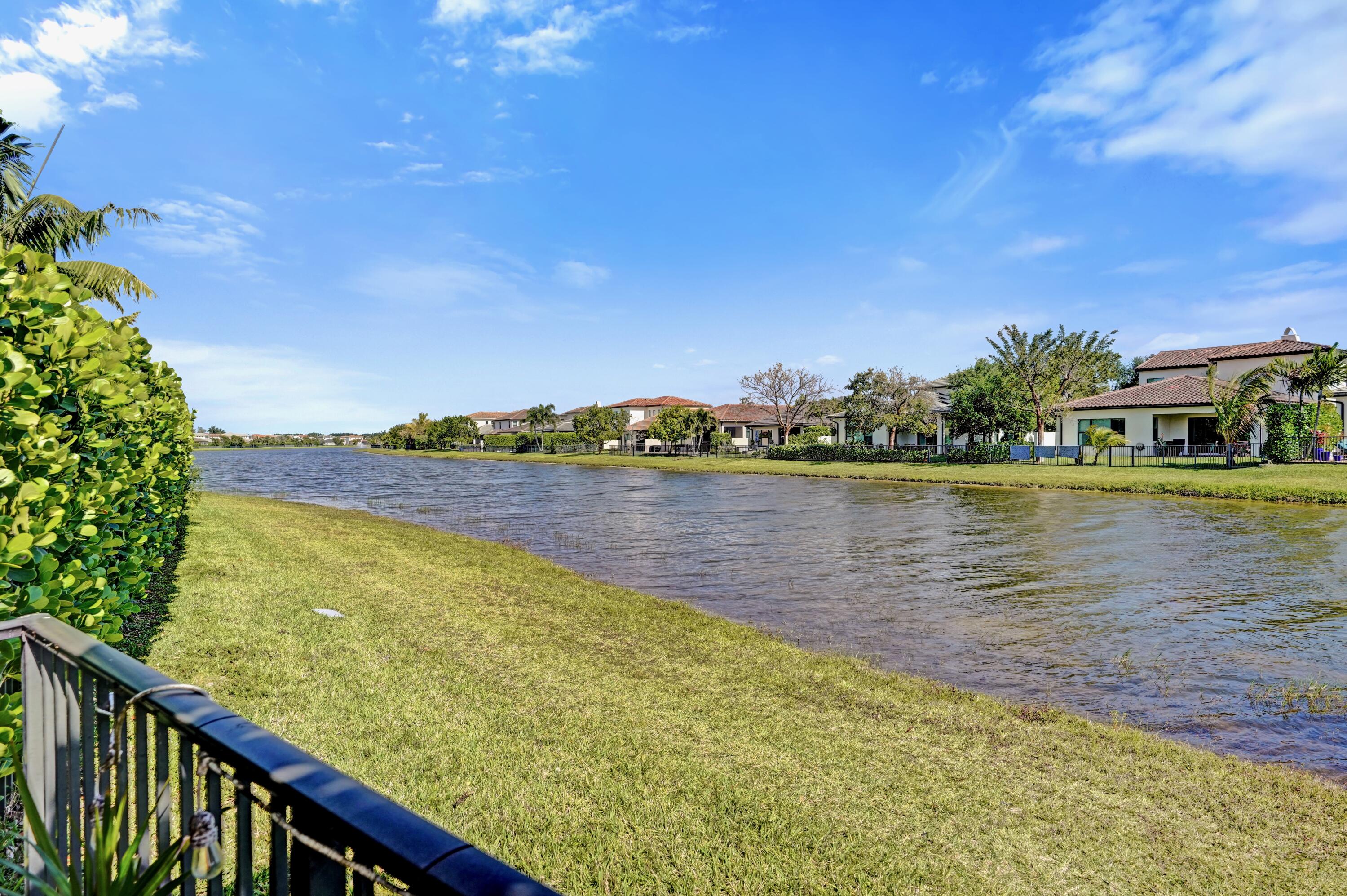 PALM MEADOWS ESTATES - Residential