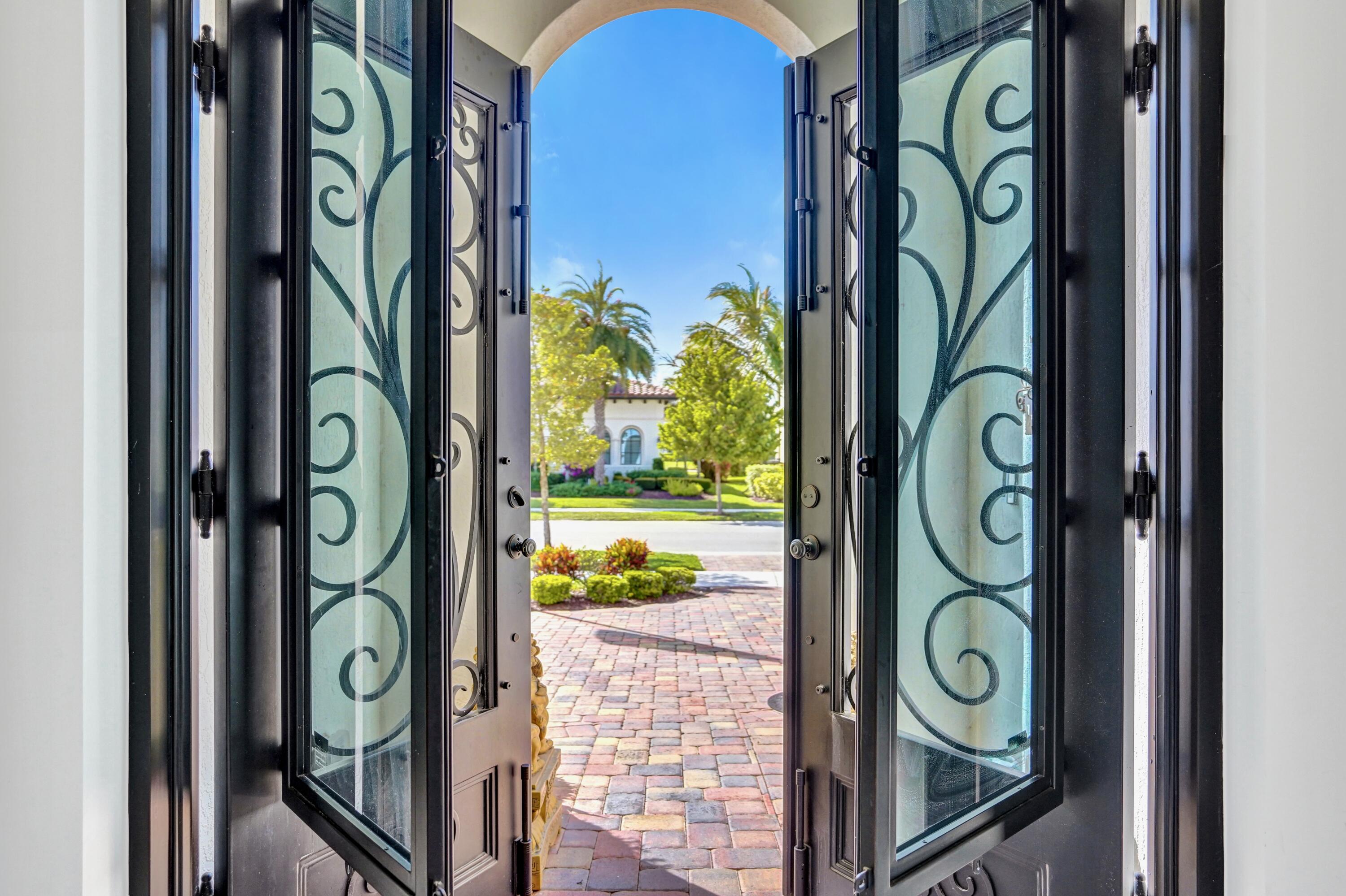 PALM MEADOWS ESTATES - Residential