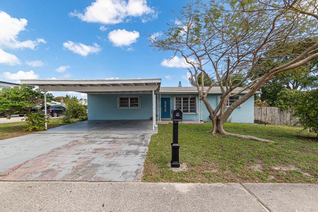 Photo of 528 N A Street, Lake Worth Beach, FL 33460 (MLS # B26013502)