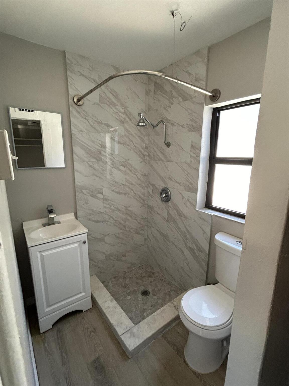 LAKE WORTH TOWN OF - Residential Lease