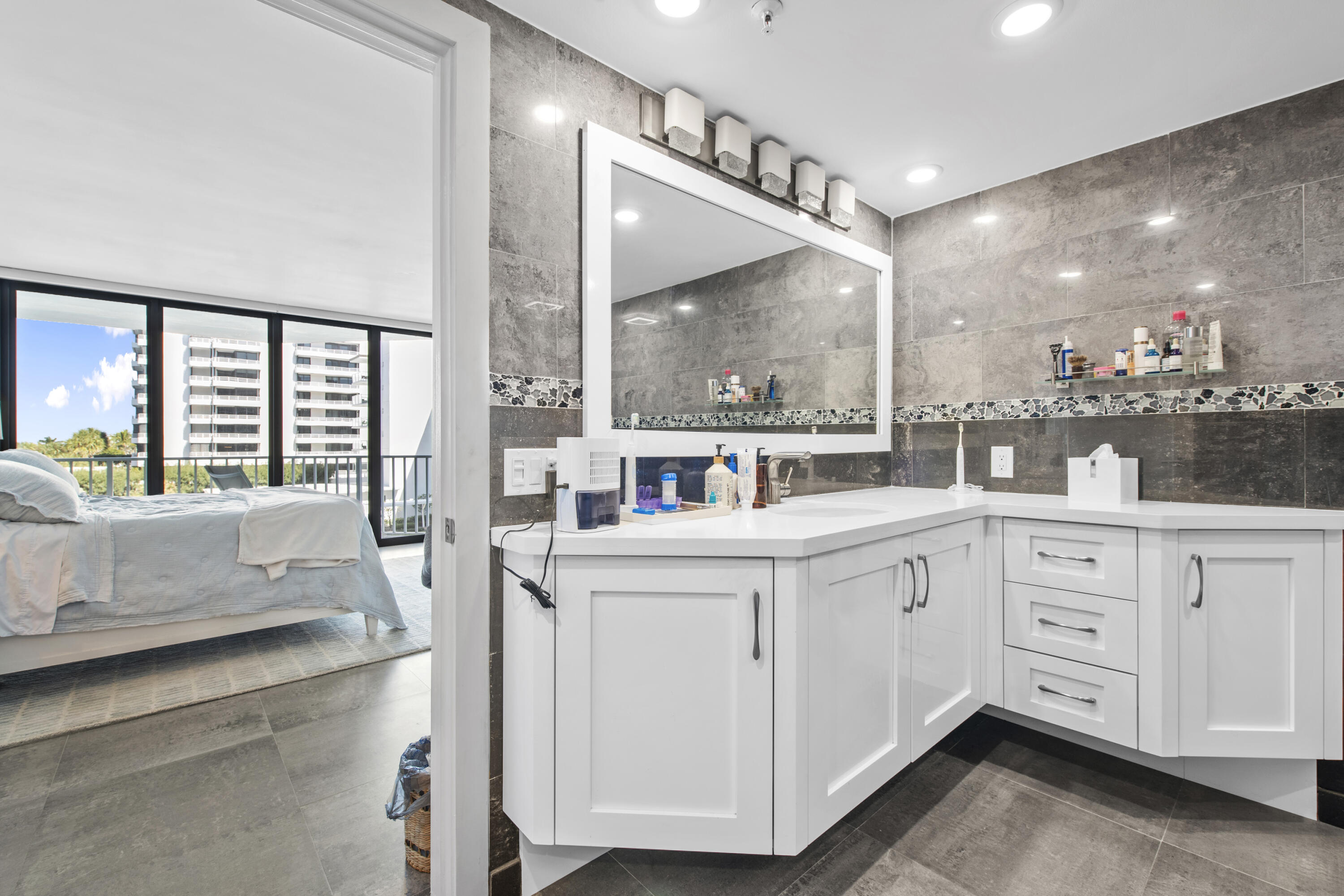 TRAFALGAR OF HIGHLAND BEACH CONDO - Residential