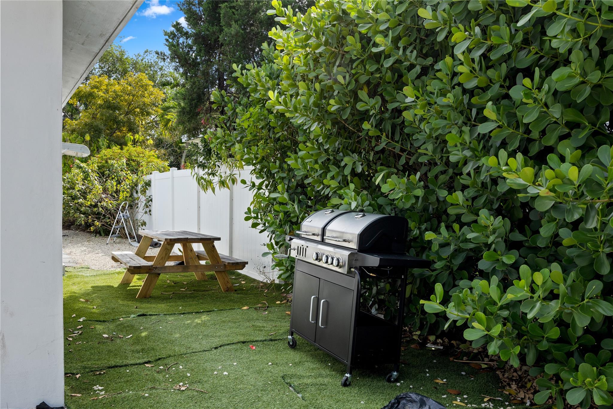 Fulford By Sec H - Residential Lease