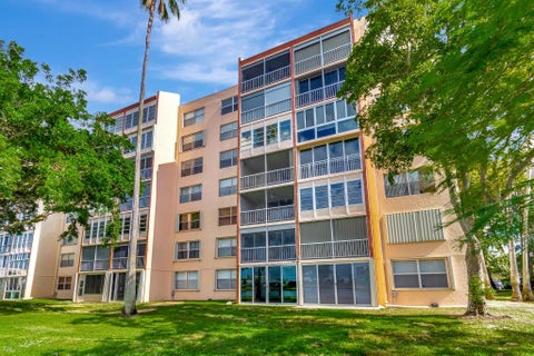 Tiny photo for 14623 BONAIRE Boulevard #502, Delray Beach, FL 33446 (MLS # B26088453)